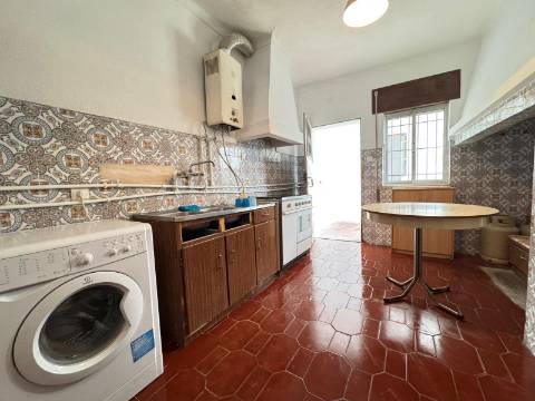 Moradia T5 zona de Monforte - recentemente remodelada