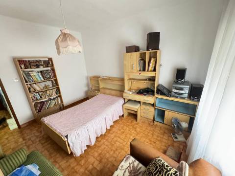 Moradia T5 zona de Monforte - recentemente remodelada