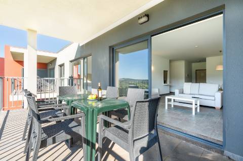 Oportunidade de negócio! Apartamentos T1-T3 mobilados perto do Autódromo do Algarve!