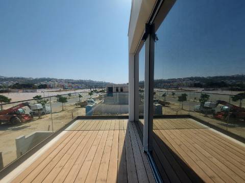 Moradia V3 com Rooftop na Marina de Albufeira