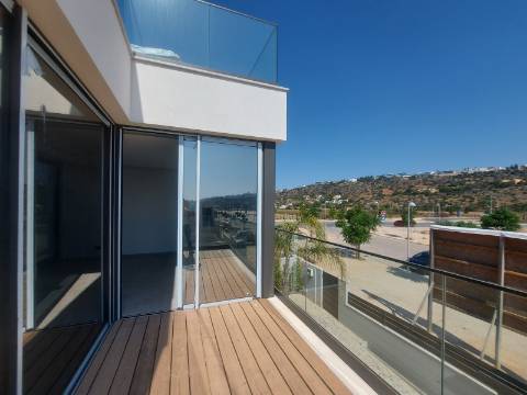 Moradia V3 com Rooftop na Marina de Albufeira