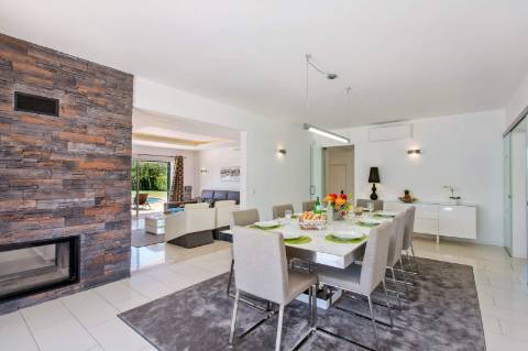 Excelente Villa T4+ T2 perto da praia da Falésia ' Excelente Investimento '