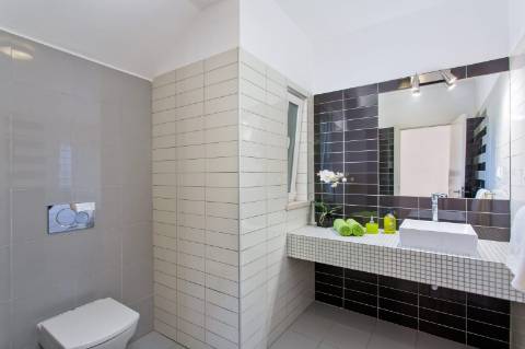 Excelente Villa T4+ T2 perto da praia da Falésia ' Excelente Investimento '