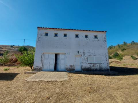 Quinta Rural em Monchique ! Excelente investimento para turismo rural!