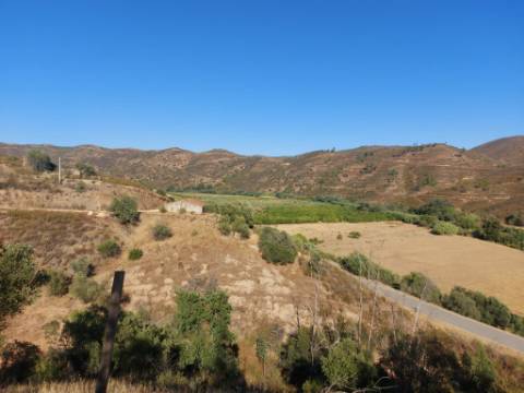 Quinta Rural em Monchique ! Excelente investimento para turismo rural!