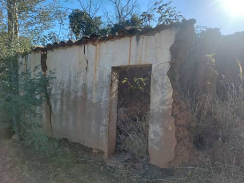 Quinta Rural em Monchique ! Excelente investimento para turismo rural!