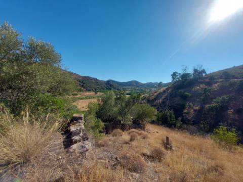 Quinta Rural em Monchique ! Excelente investimento para turismo rural!