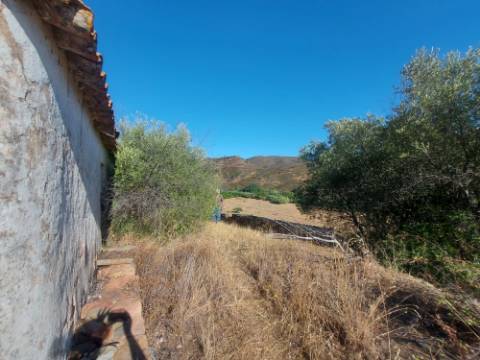 Quinta Rural em Monchique ! Excelente investimento para turismo rural!