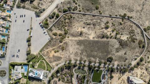 Moradia de Luxo na praia dos Salgados frente mar!