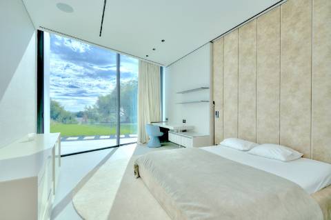 Moradia de Luxo na praia dos Salgados frente mar!