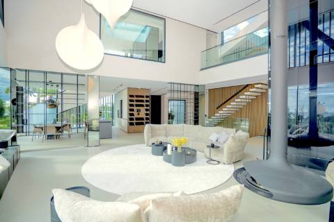 Moradia de Luxo na praia dos Salgados frente mar!