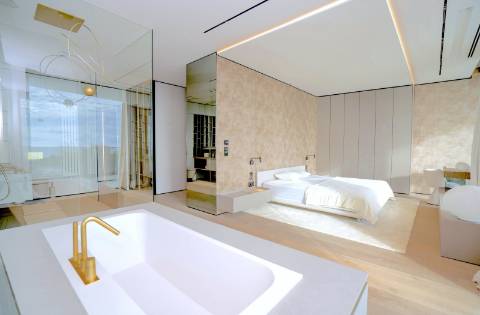 Moradia de Luxo na praia dos Salgados frente mar!