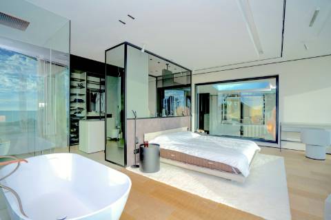 Moradia de Luxo na praia dos Salgados frente mar!