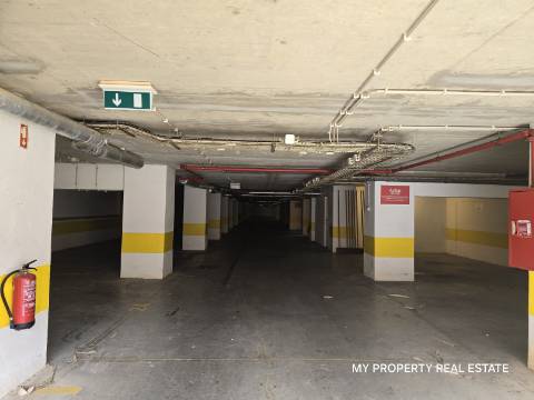 Moradia de 4 quartos com piscina privativa na Herdade dos Salgados