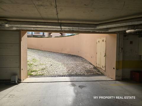 Moradia de 4 quartos com piscina privativa na Herdade dos Salgados