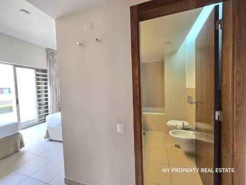 Moradia de 4 quartos com piscina privativa na Herdade dos Salgados