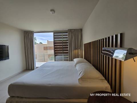 Moradia de 4 quartos com piscina privativa na Herdade dos Salgados