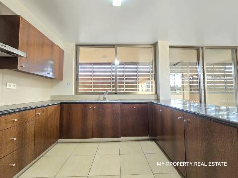 Moradia de 4 quartos com piscina privativa na Herdade dos Salgados