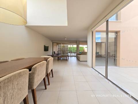 Moradia de 4 quartos com piscina privativa na Herdade dos Salgados