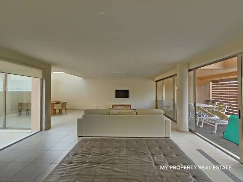 Moradia de 4 quartos com piscina privativa na Herdade dos Salgados