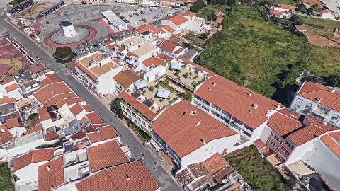 Projecto de 12 Apartamentos Chave na mão