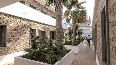 Projecto de 12 Apartamentos Chave na mão