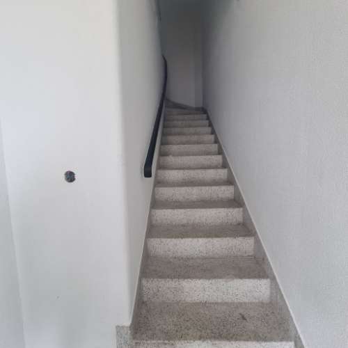 OPORTUNIDADE!!Prédio renovado com 4 apartamentos e um espaço comercial