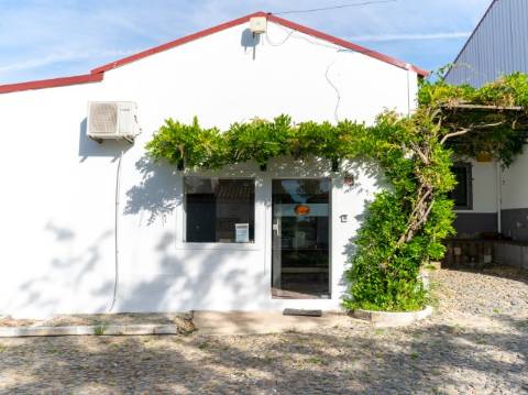 Herdade com casa centenária exclusiva com Água da Edia e potencial Hoteleiro