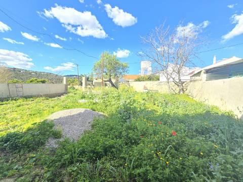 Antiga fábrica da cortiça para uso comercial ou habitacional!