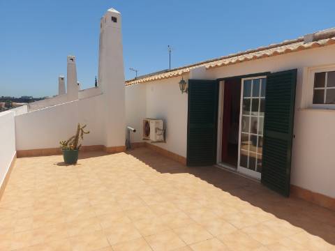 Moradia Geminada de 4 quartos com piscina privativa