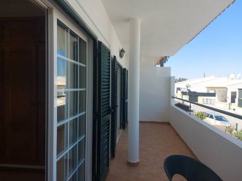 Moradia Geminada de 4 quartos com piscina privativa