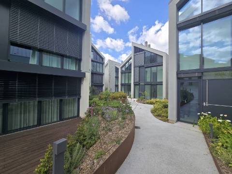 Apartamento com um quarto ,novo ,no Empreendimento Prateato Terrace em Marvilla