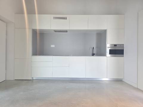 Apartamento com um quarto ,novo ,no Empreendimento Prateato Terrace em Marvilla