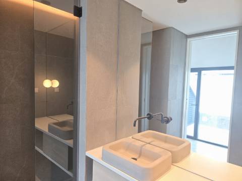 Apartamento com um quarto ,novo ,no Empreendimento Prateato Terrace em Marvilla