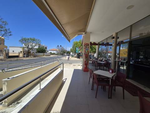 Estabelecimento Comercial em Funcionamento à Venda nas Ferreiras, Albufeira