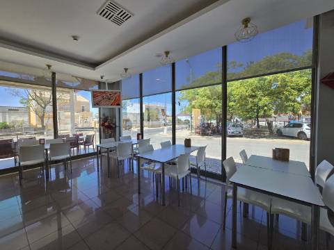 Estabelecimento Comercial em Funcionamento à Venda nas Ferreiras, Albufeira