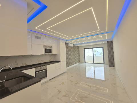 Apartamento T2 de Luxo com Vista Mar - Primeira Linha, Quarteira
