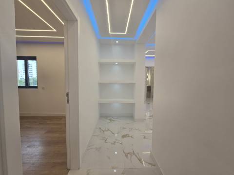 Apartamento T2 de Luxo com Vista Mar - Primeira Linha, Quarteira
