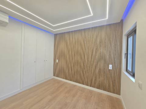 Apartamento T2 de Luxo com Vista Mar - Primeira Linha, Quarteira
