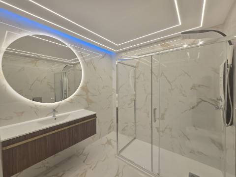 Apartamento T2 de Luxo com Vista Mar - Primeira Linha, Quarteira
