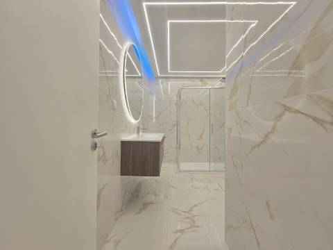 Apartamento T2 de Luxo com Vista Mar - Primeira Linha, Quarteira
