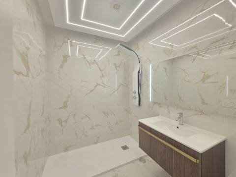 Apartamento T3 na Primeira Linha do Mar - Vista Incomparável e Localização Premium
