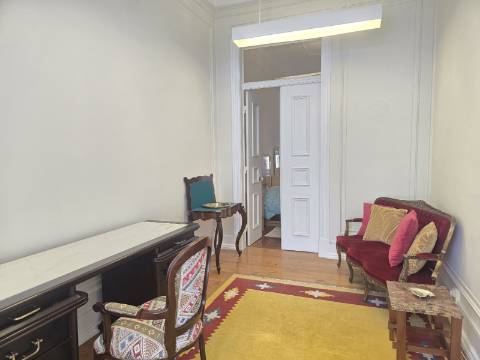 Magnífico imóvel na Avenida da Liberdade - ideal para habitação ou escritórios de prestígio