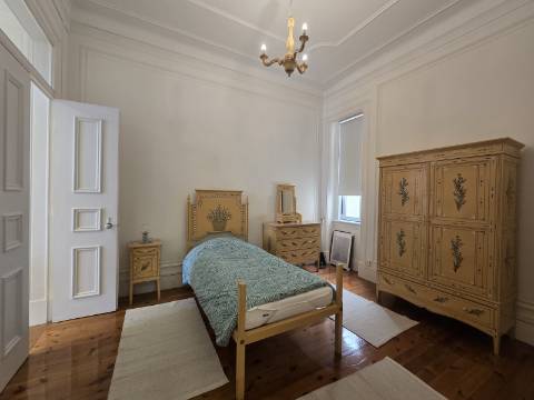 Magnífico imóvel na Avenida da Liberdade - ideal para habitação ou escritórios de prestígio