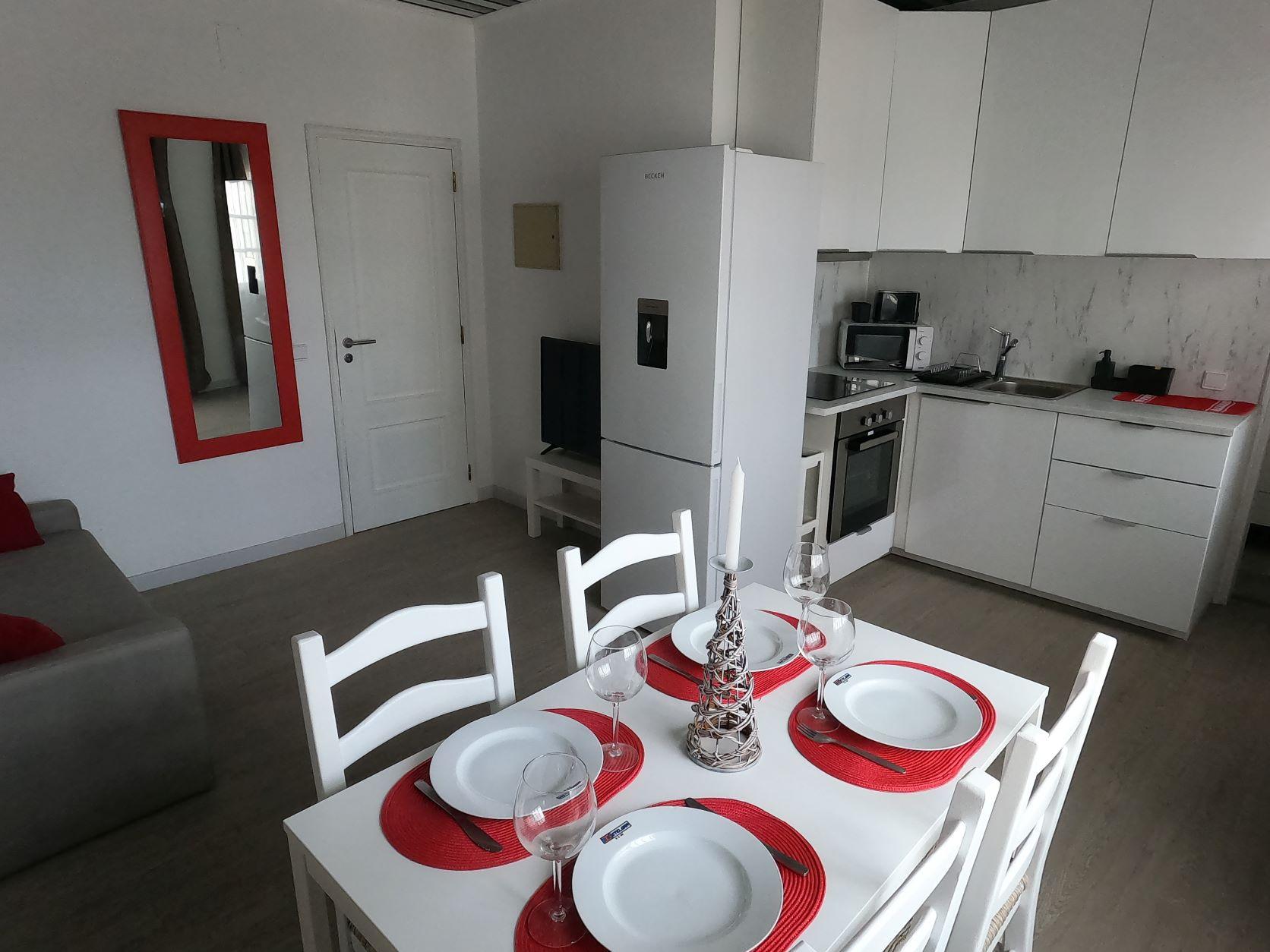 Apartamento Renovado no Centro da Vila de Algoz - Vendido Mobilado