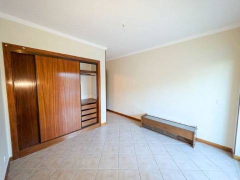 Apartamento no centro de Albufeira com garagem