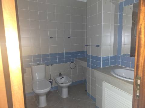 Apartamento no centro de Albufeira com garagem