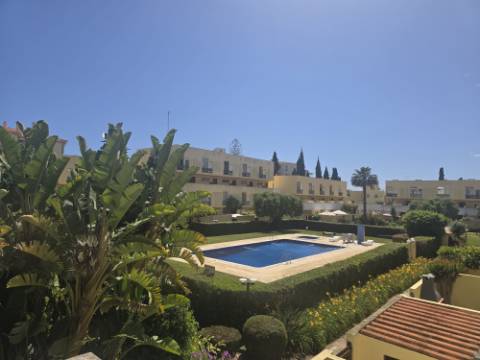 T3 Duplex com Piscina e Excelente Luminosidade em Vilamoura - Caminho do Lago