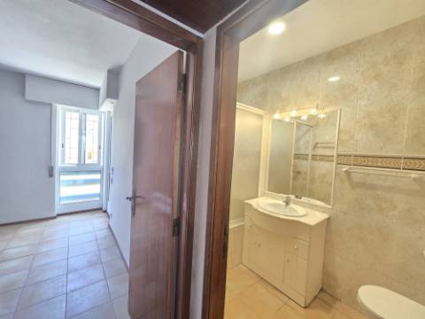 T3 Duplex com Piscina e Excelente Luminosidade em Vilamoura - Caminho do Lago