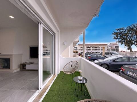 Apartamento T0+1 quarto renovado em Albufeira , Oura